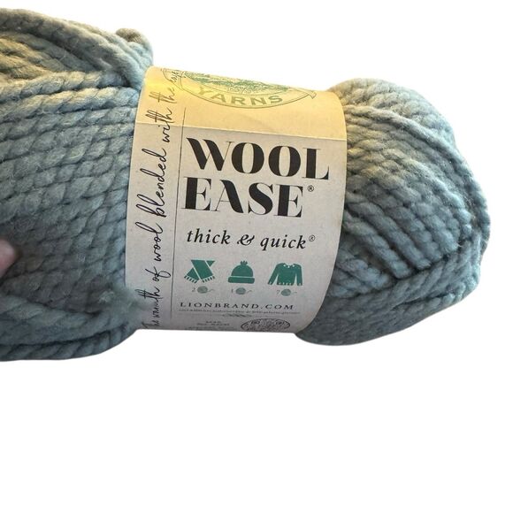 Lion Brand Wool-Ease Thick & Quick Yarn "Succulent" 6oz/170g 106yds/97m Bulky - Picture 5 of 8